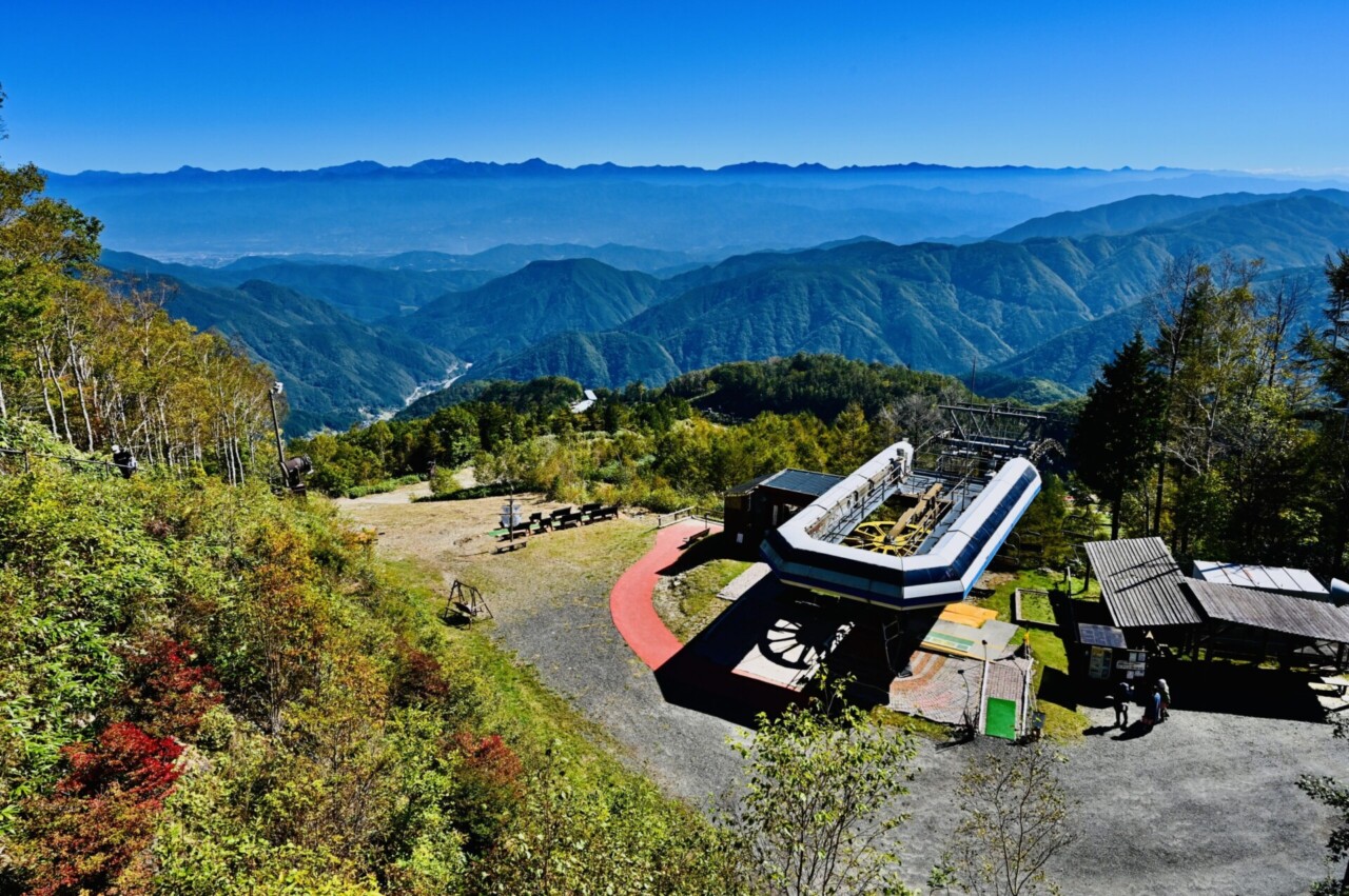 阿智村にある「ヘブンスそのはら」の展望台からの景色が最高すぎた。キャンプ場に行く時は絶対に寄って！